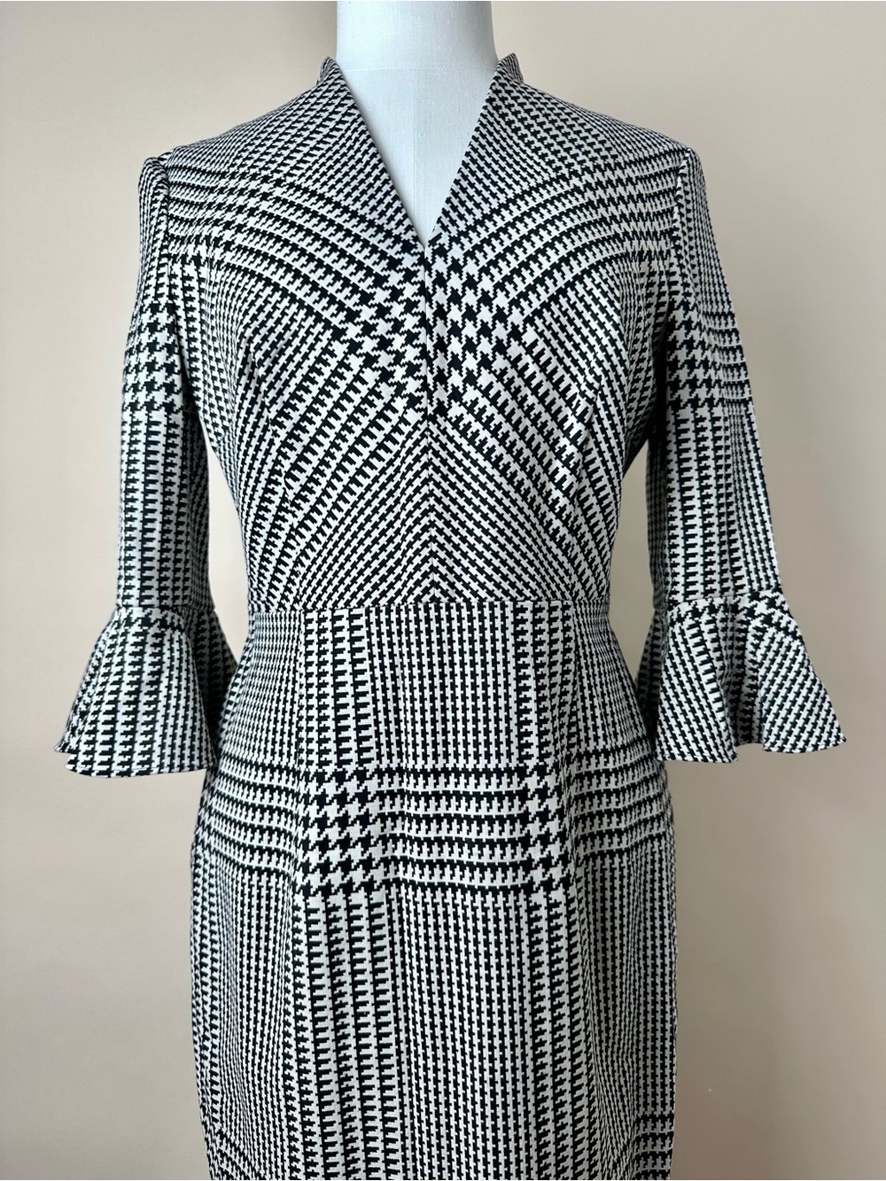 Escada V-Neck Bell-Sleeve Houndstooth Sheath Dress - Picture 2 of 11